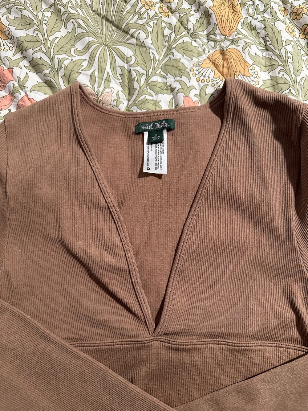 wild fable Ribbed V-Neck Crop Top in Warm Brown